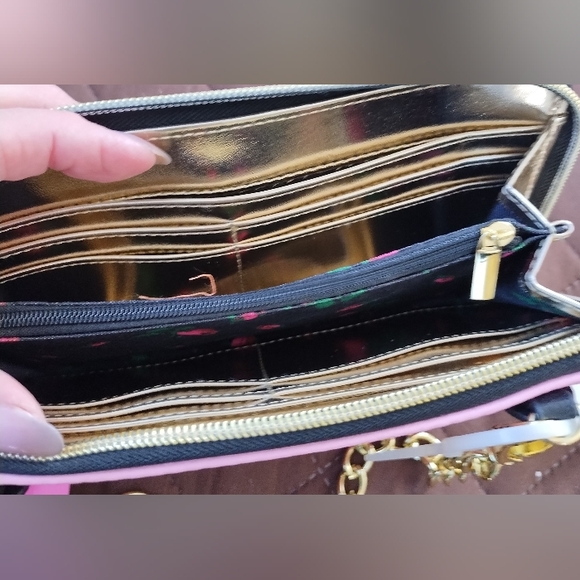 NWT Betsey Johnson Pink Crossbody Wallet/Clutch Black Polka Dot Bow - Picture 4 of 8